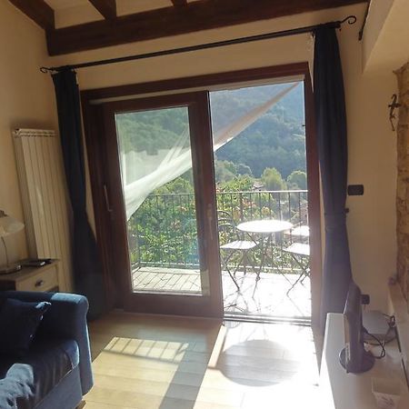 Il Merlo Della Rocca Villa Imperia Bilik gambar