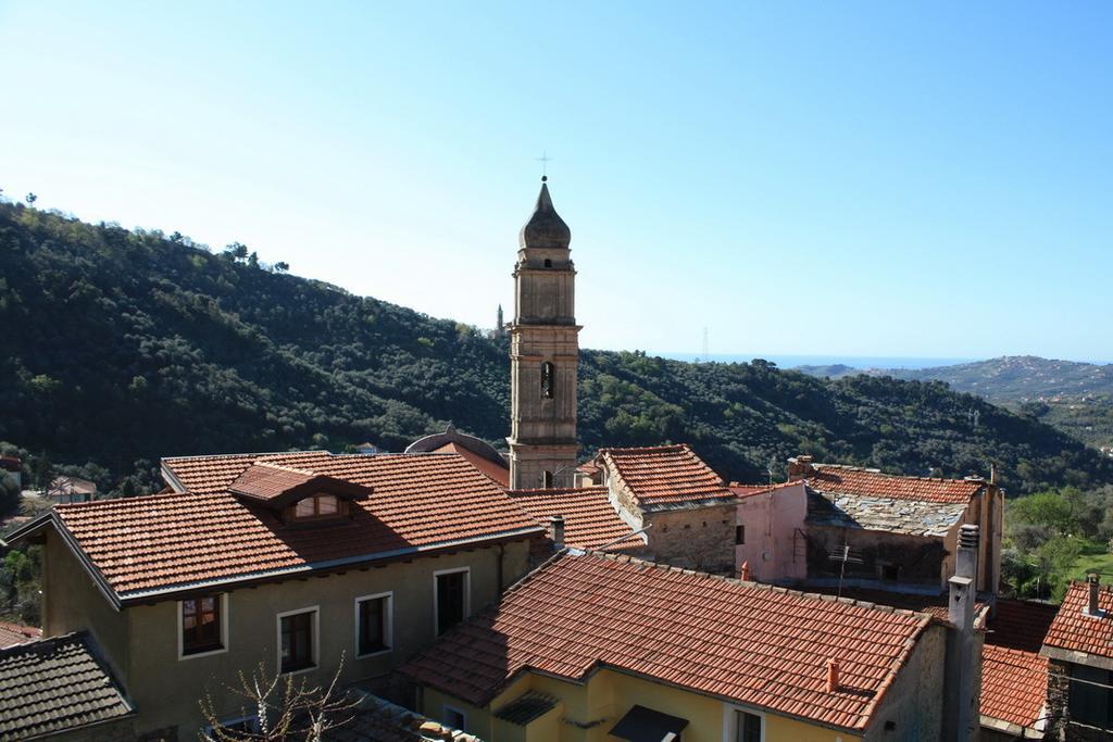 Il Merlo Della Rocca Villa Imperia Bilik gambar