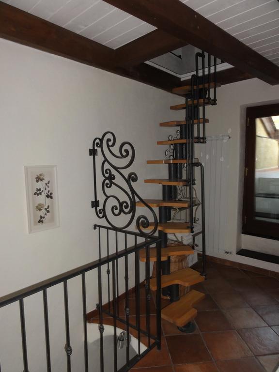 Il Merlo Della Rocca Villa Imperia Bilik gambar